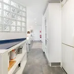 Esencia Mediterranea Precioso En Primera Linea * シッチェス
