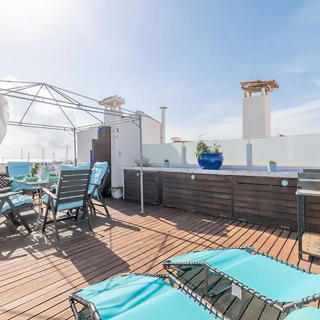 Esencia Mediterranea Precioso En Primera Linea * 锡切斯