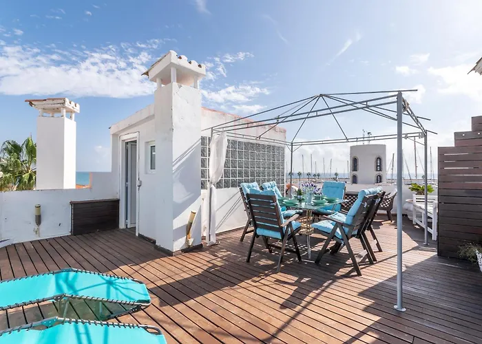 Esencia Mediterranea Precioso En Primera Linea