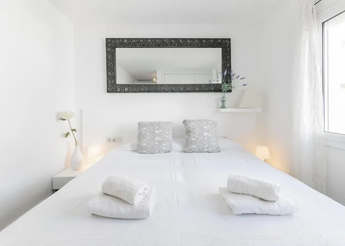 Esencia Mediterranea Precioso En Primera Linea Sitges